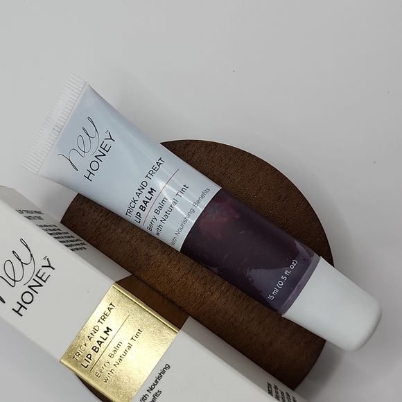 Hey Honey Trick and Treat Lip Balm- Berry Balm with Natural Tint - Picture 4 of 11
